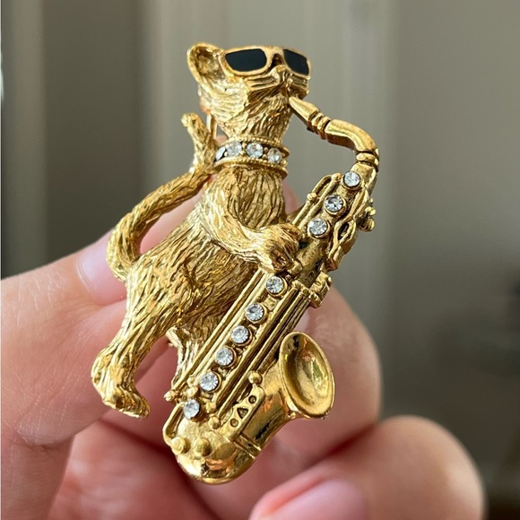 1928 “Cool Cat The Jazz Meo-sician Pin” Sunglasses Saxophone Kitten Gold Brooch - Picture 3 of 12